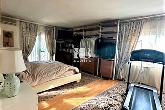 Casa con 14 locali in vendita in Largo dellOlgata RomaOlgiata, Roma