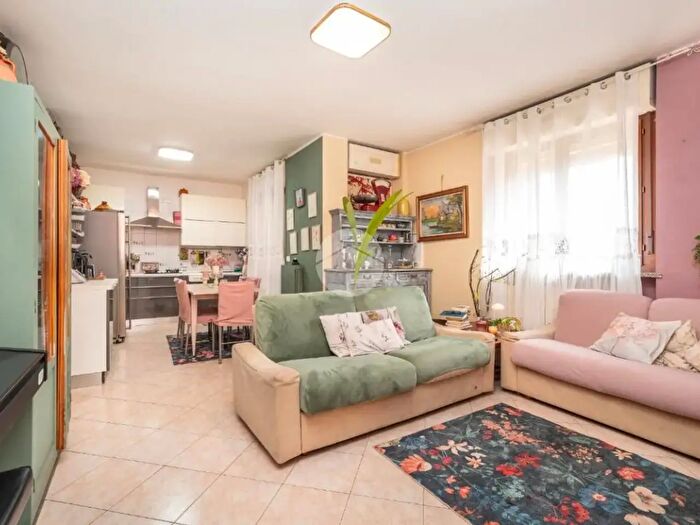 Appartamento quadrilocale in vendita in Via Venaria, Caselle Torinese