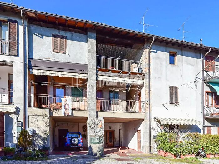 Appartamento bilocale in vendita in Via Brianza, Montorfano