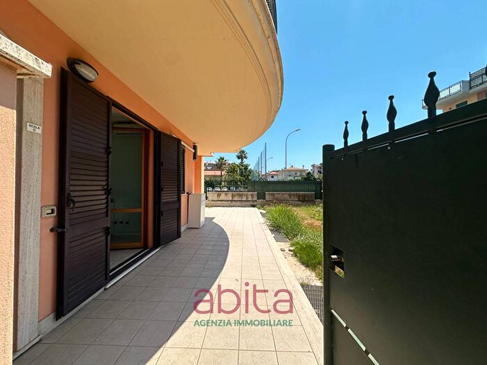 Appartamento trilocale in affitto in Via Monteconero, Porto d'Ascoli, San Benedetto del Tronto
