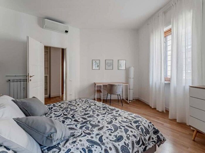 Appartamento trilocale in affitto in Via Accademia dei Virtuosi, Ardeatino Montagnola, Roma