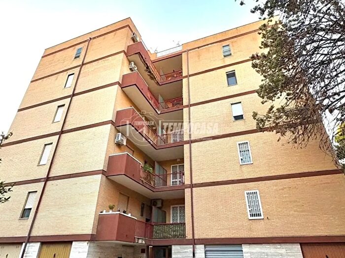 Appartamento quadrilocale in vendita in Via Nedo Nadi, Foggia