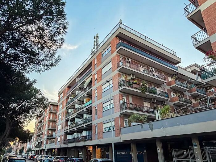 Appartamento bilocale in vendita in Roma