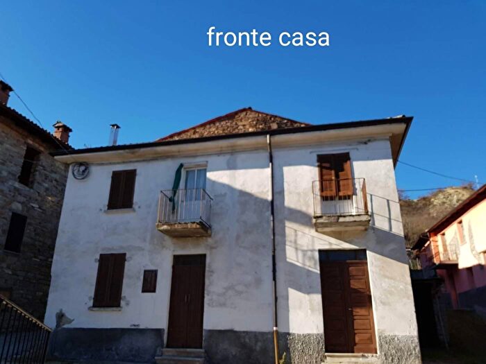 Casa quadrilocale in vendita in Località Nivione Varzi, Varzi