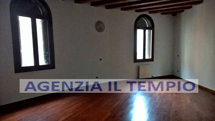 Appartamento con 5 locali in affitto in PONTE SAN PAOLO, Centro Storico, Vicenza