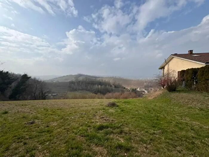 Casa con 6 locali in vendita in Serra San Domenico, Asti