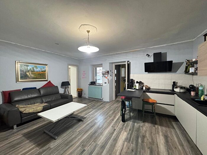 Casa con 5 locali in vendita in Via XXV Aprile, Suno