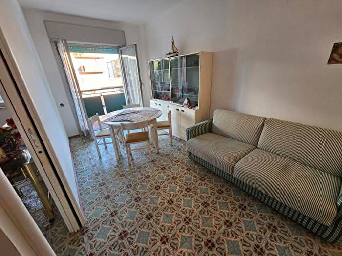 Appartamento trilocale in vendita in Viale dei Lecci, Comacchio