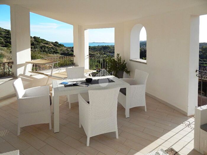 Appartamento quadrilocale in vendita in Via Mazzini, Villasimius