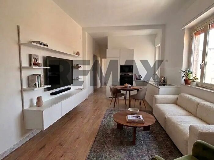 Appartamento quadrilocale in vendita in Via Rosolini, Siracusa