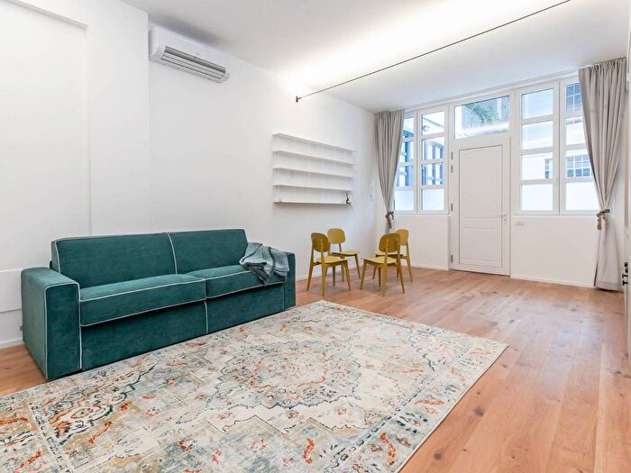 Appartamento bilocale in affitto in Via Aristotile Fioravanti, Paolo Sarpi, Milano