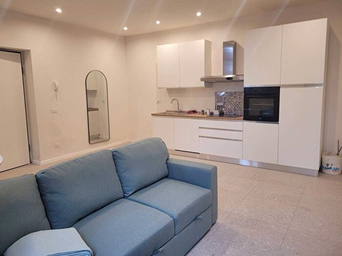 Appartamento bilocale in affitto in Corso Giuseppe Garibaldi, Centro, Rho