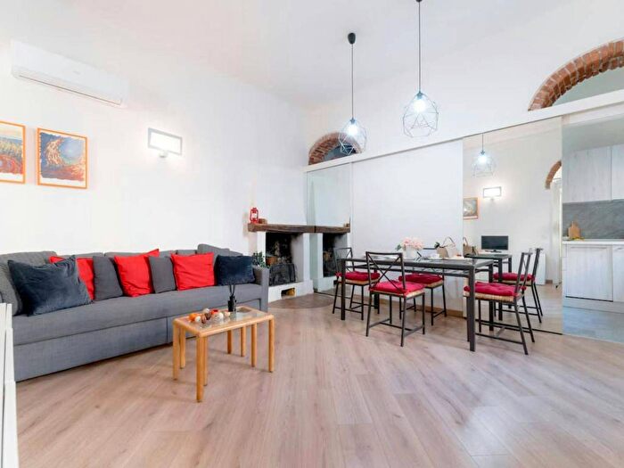 Appartamento monolocale in affitto in Via Gaetano de Castillia, Isola, Milano