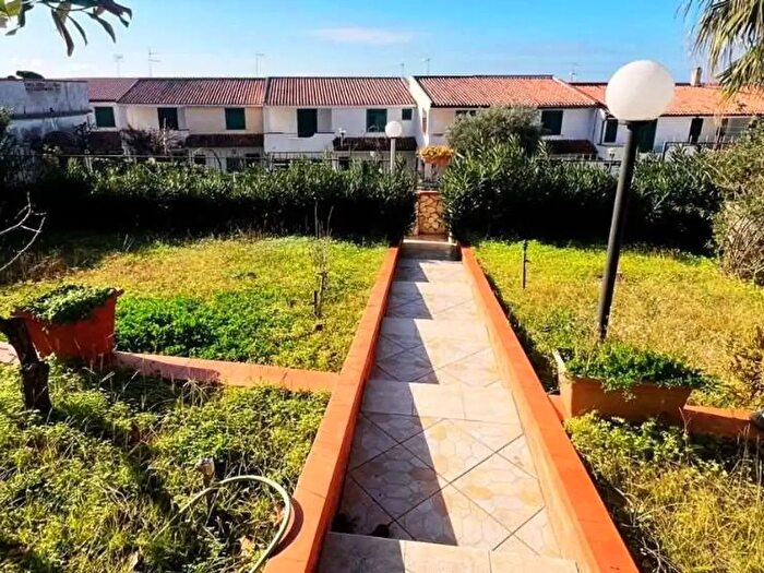 Appartamento trilocale in vendita in Baia del Carpino Condominio Aella, Scalea