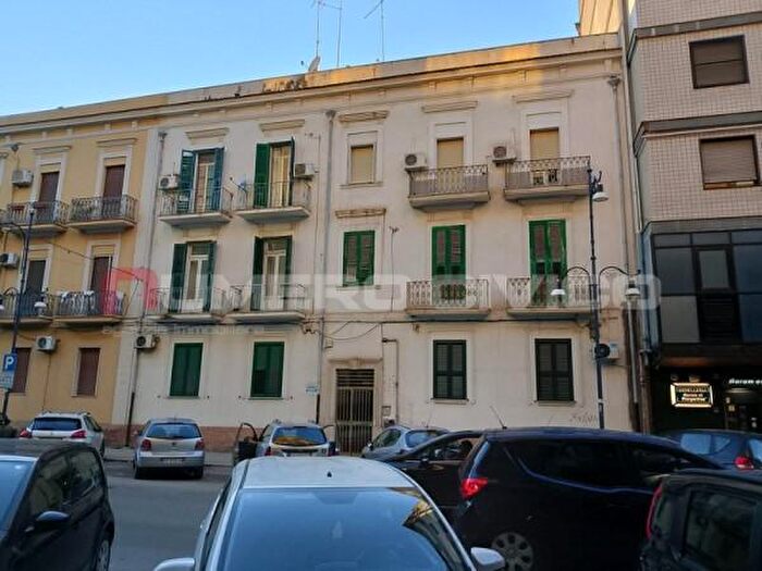 Appartamento trilocale in vendita in Via Vittime Civili, Foggia