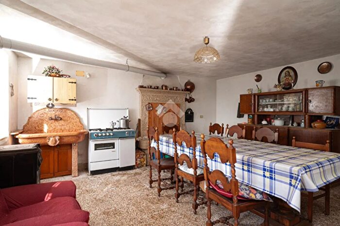 Casa con 10 locali in vendita in Via Campostrin, SantAnna DAlfaedo