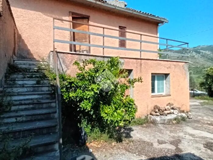 Casa bilocale in vendita in Contrada San Marco, Olevano Romano
