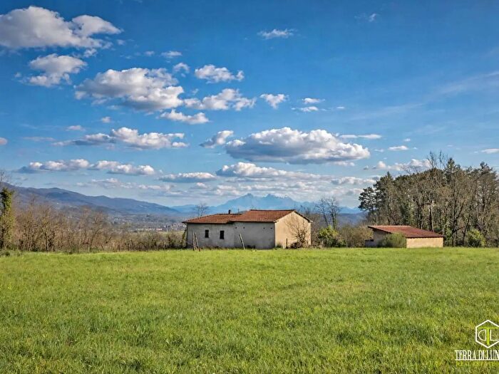 Casa con 15 locali in vendita in Cravilla, Mulazzo