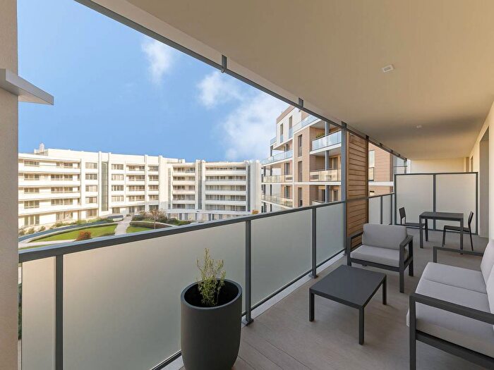 Appartamento trilocale in affitto in Piazzale Cimitero Monumentale, Paolo Sarpi, Milano