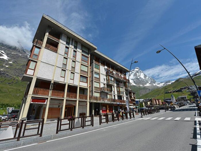 Appartamento bilocale in affitto in Via Guido Rey, Breuilcervinia, Valtournenche