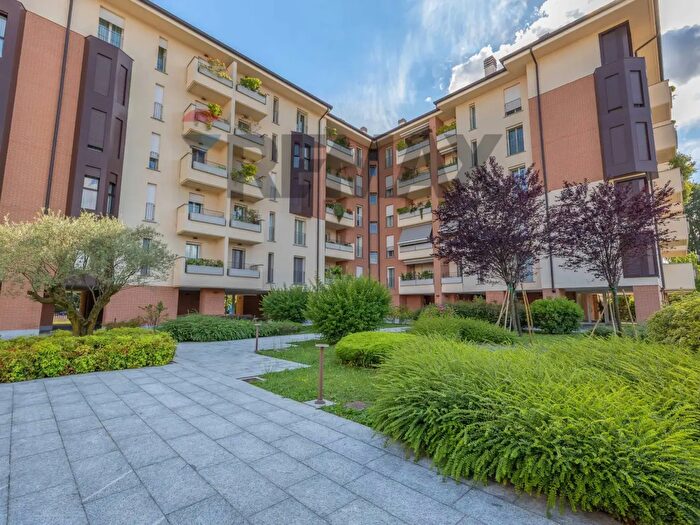 Appartamento quadrilocale in vendita in Monza
