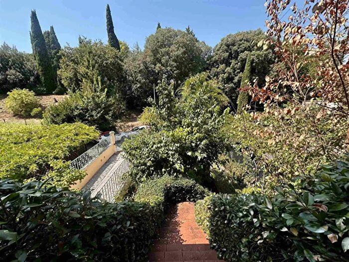 Appartamento con 5 locali in vendita in Firenze