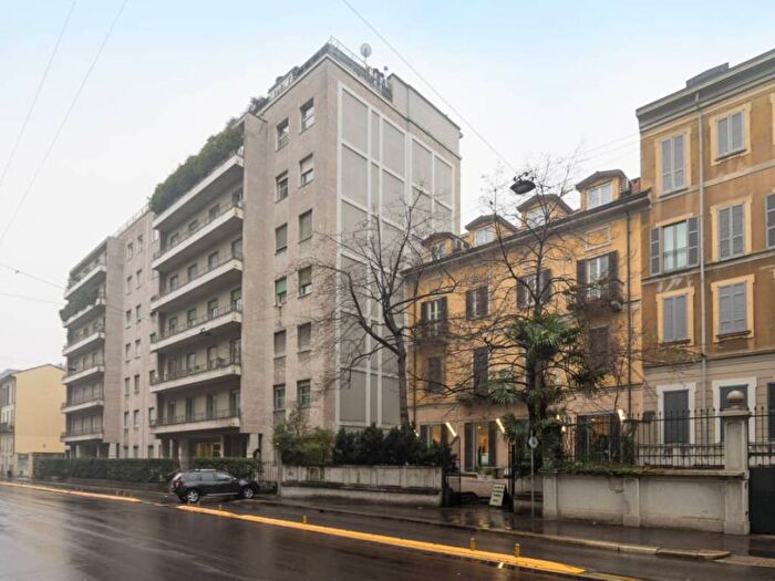 Appartamento monolocale in affitto in Via Senato, Quadrilatero della Moda, Milano