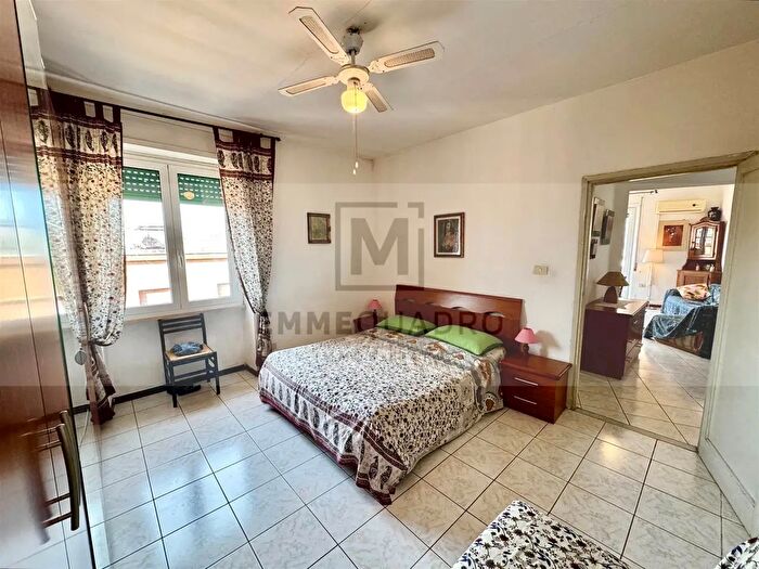 Appartamento trilocale in vendita in Via Manara, Terracina