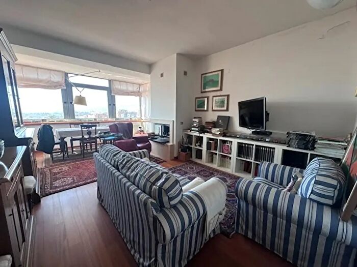 Appartamento con 5 locali in vendita in Via Campo di Marte, Perugia