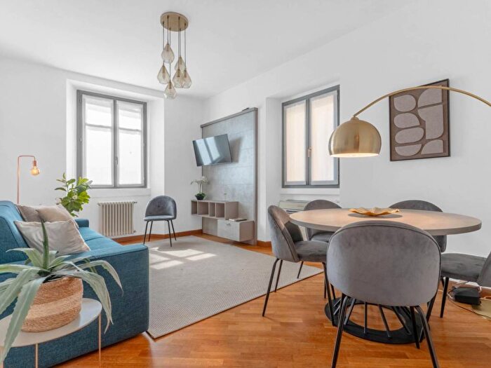 Appartamento bilocale in affitto in Via Marco Polo, Porta Nuova, Milano