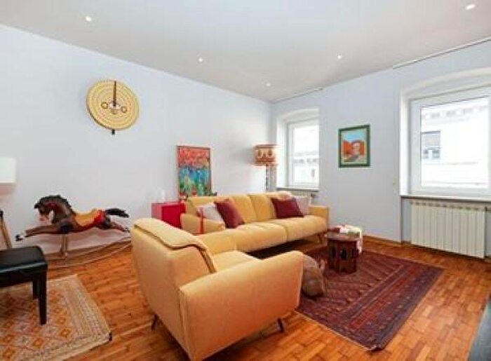 Appartamento trilocale in vendita in Via Fezzan, Milano