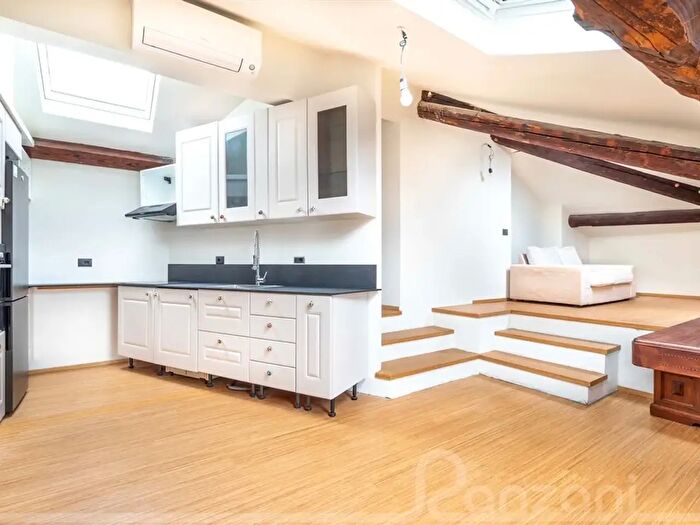 Appartamento bilocale in vendita in Via Scanini, Milano