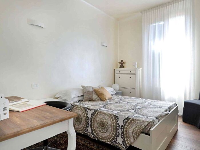 Appartamento trilocale in affitto in Via Santo Stefano, Santo Stefano, Bologna