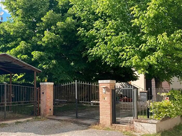 Casa con 10 locali in vendita in Va Bindo Crocchi, Montalcino