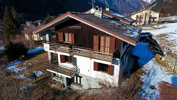 Case in Vendita e in Affitto - 2