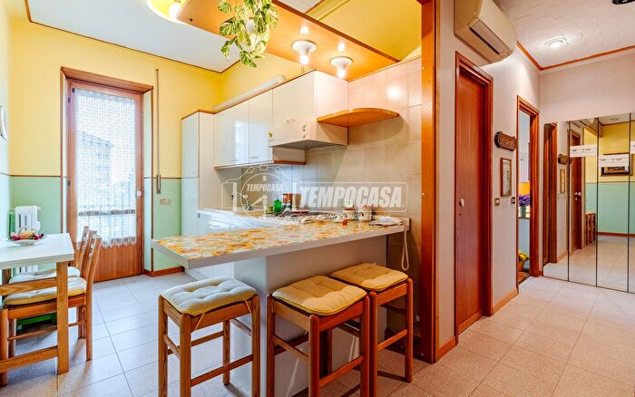 Appartamento bilocale in vendita in Viale Brenta, Milano