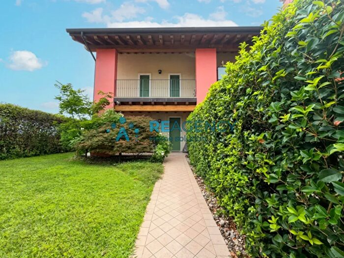 Casa trilocale in vendita in Via Europa, Sandrigo
