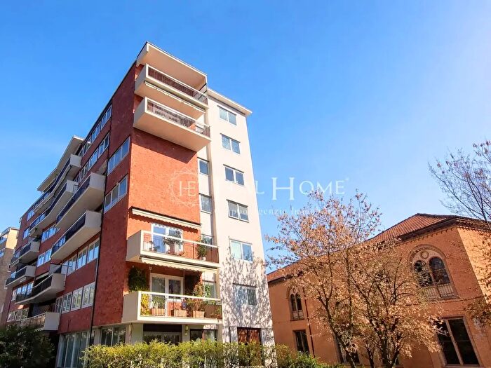 Appartamento quadrilocale in affitto in Via degli Albani, Bergamo