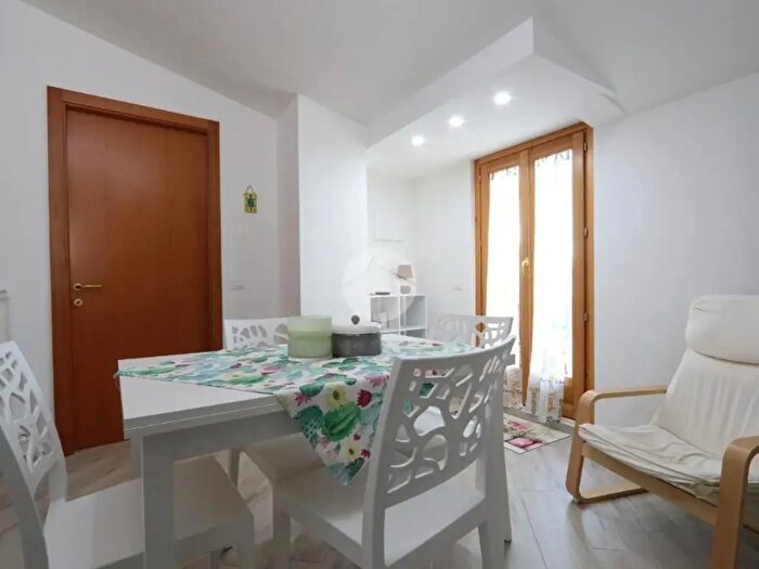 Appartamento trilocale in vendita in Piazza Caduti di Nassirya, Tortoreto