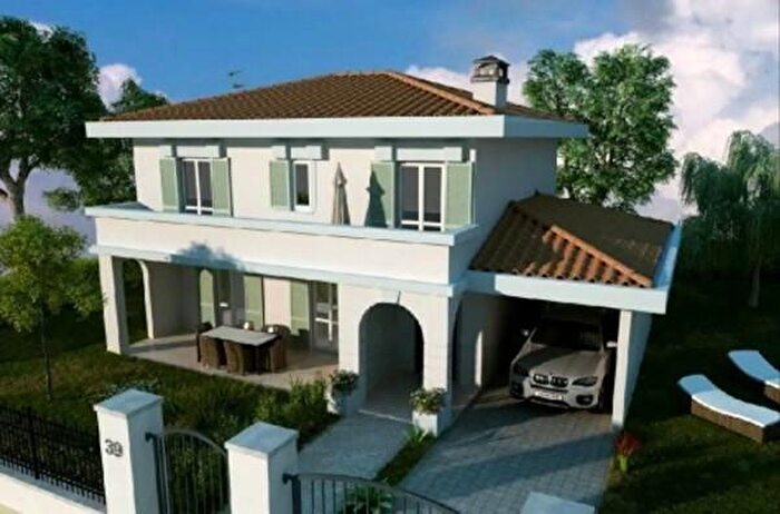 Casa con 6 locali in vendita in Via Cipro, Grosseto