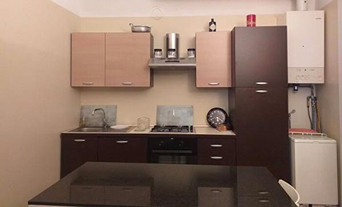 Appartamento trilocale in affitto in Via Camillo Benso di Cavour, Piacenza