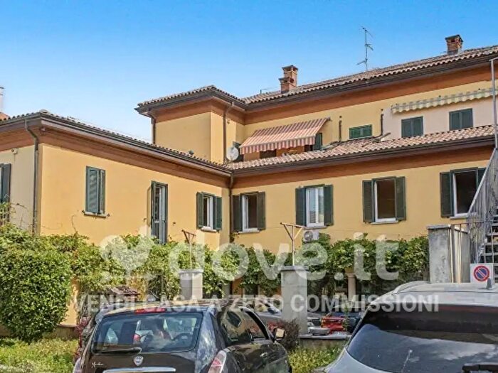Appartamento trilocale in vendita in Piazza XXV Aprile, Malnate