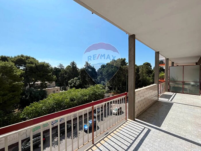 Appartamento quadrilocale in vendita in Via Giulio Petroni a, Bari