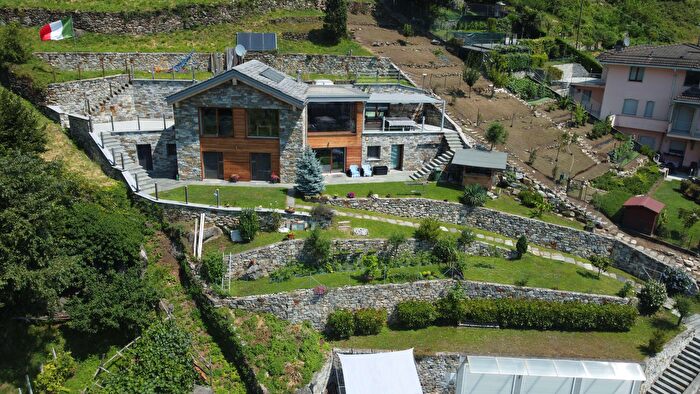 Case in Vendita e in Affitto - 3