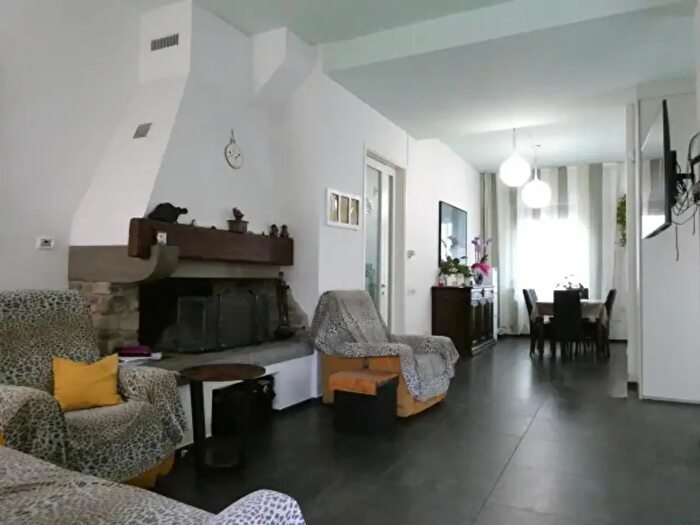 Casa con 6 locali in vendita in Via Giulio Masini, Empoli