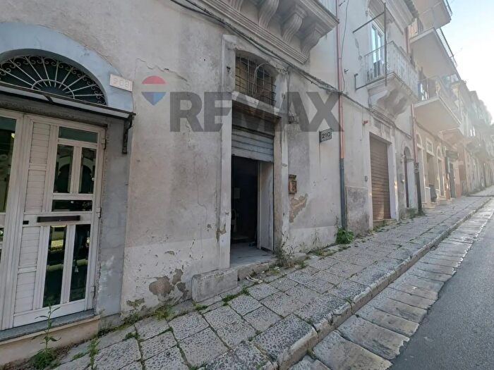 Casa trilocale in vendita in Corso Vittorio Veneto, Ragusa