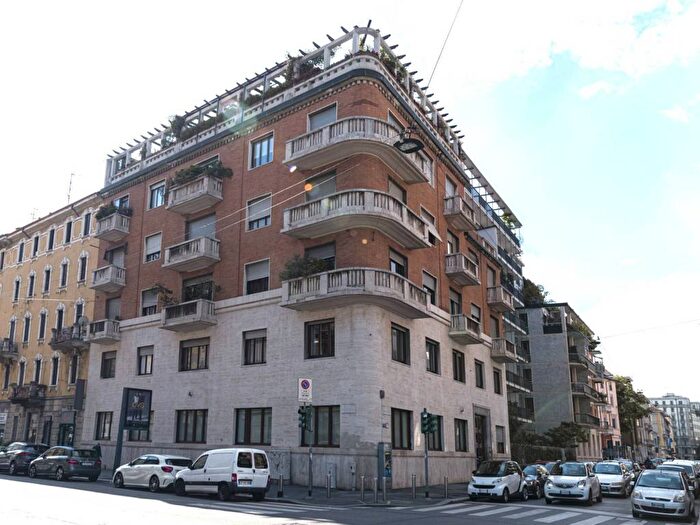 Appartamento quadrilocale in affitto in Via Marcona, Piave Tricolore, Milano