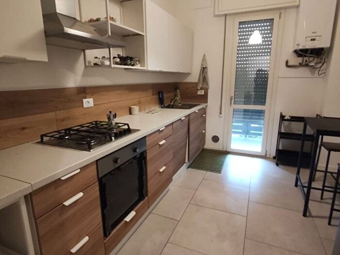 Appartamento trilocale in affitto in Via Borgonuto, Piazza, Gussago