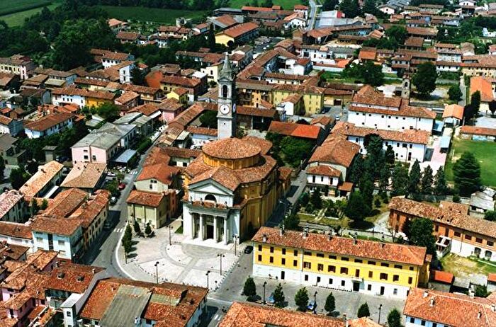 Appartamento bilocale in affitto in Via Ripafredda, Centro, Romanengo