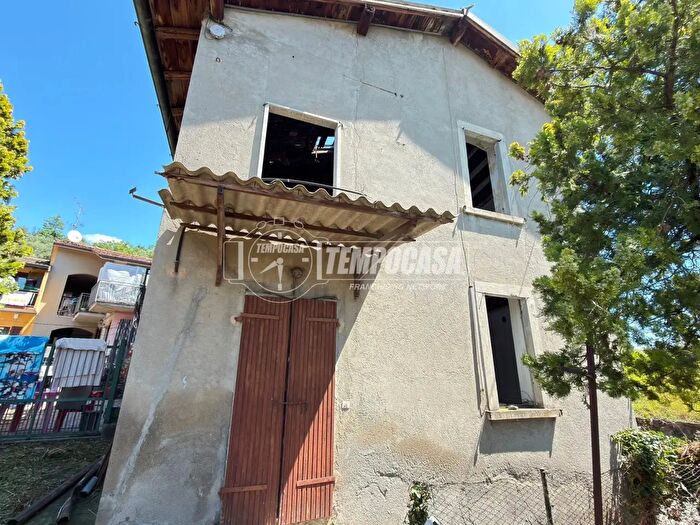 Casa bilocale in vendita in Via Pasquini, Villongo